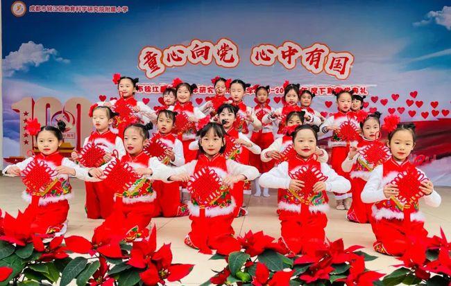 脸颊毛孔粗大有黑头怎么办游戏画面
